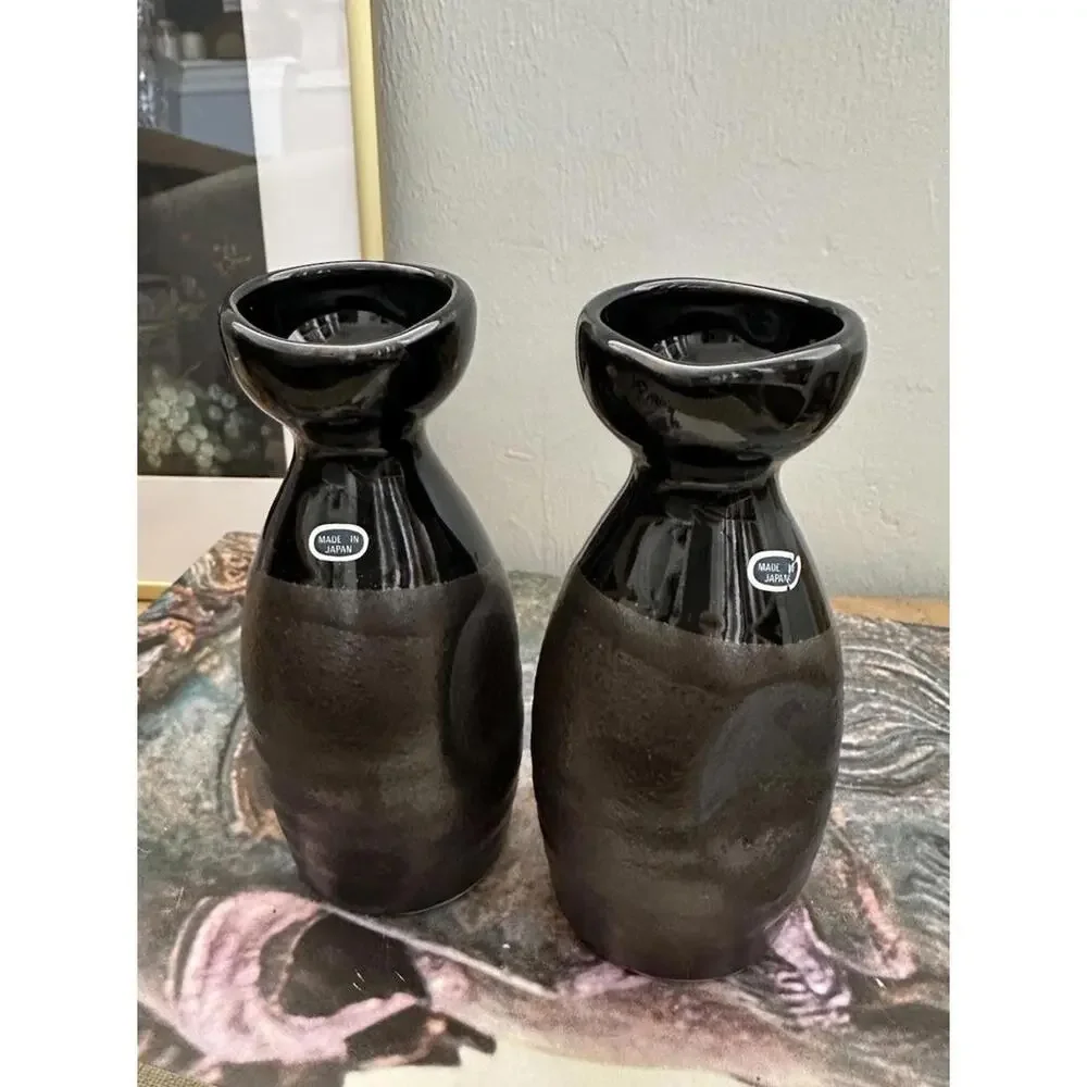 Two Kagetsu Sake Bottles Ceramic Glossy and Metallic 4-5 fl oz Tokkuri - Picture 3 of 4